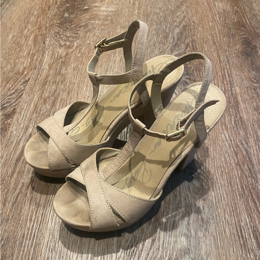 American Rag Cie Nude Heels 6.5